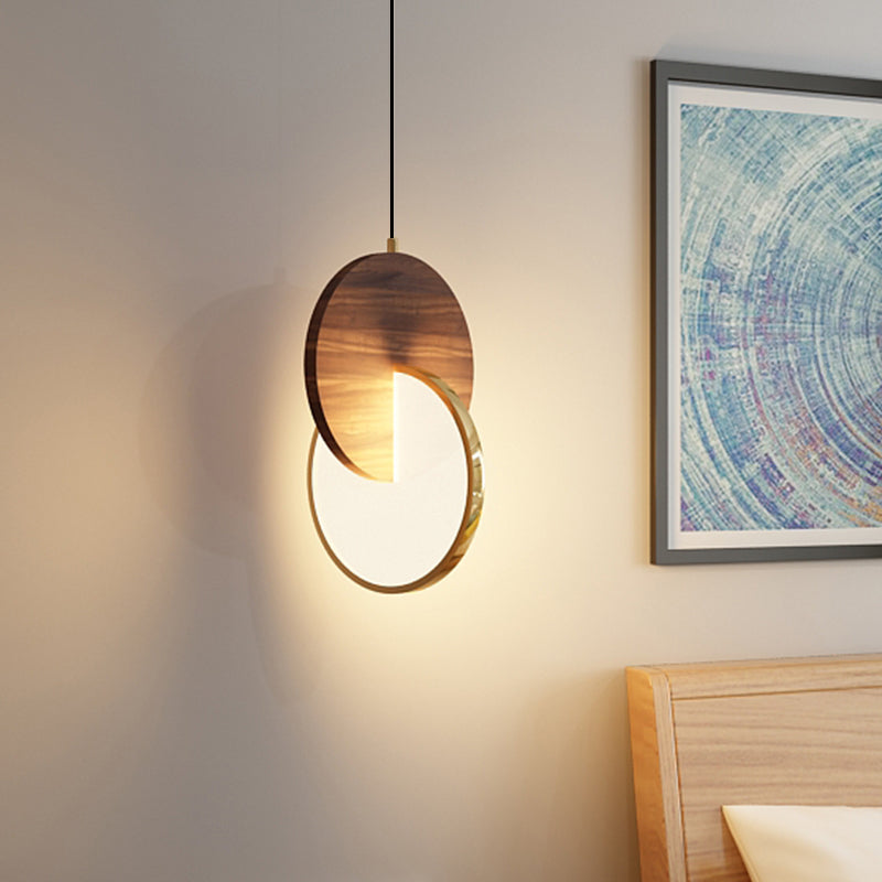 Walnut Shaped Wall Lamp