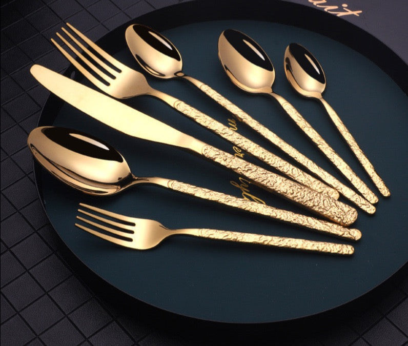 Embossed Textured Cutlery Set